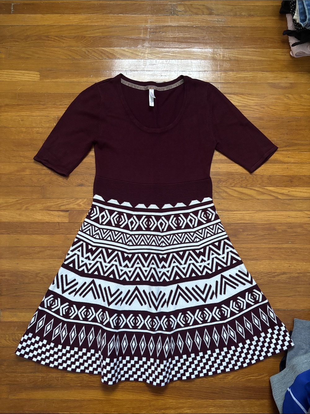 Maroon patterned knit sweater dress